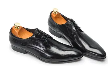 Nuevo estilo de los hombres zapatos de vestir hechas a mano de cuero genuino dedo del pie puntiagudo formal de los hombres de negocios zapatos de encaje de la moda de zapatos de la boda