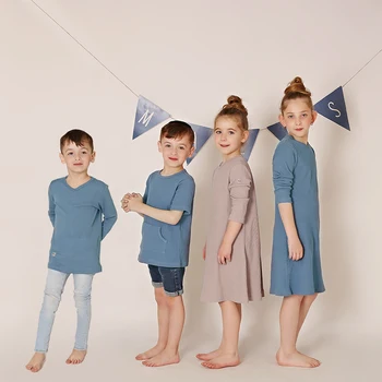 Unisex de manga larga de conjunto flexible y cómoda de la tela de los niños 2pcs conjunto acanalado superior de los pantalones y la ropa de la familia del muchacho del bebé y las niñas